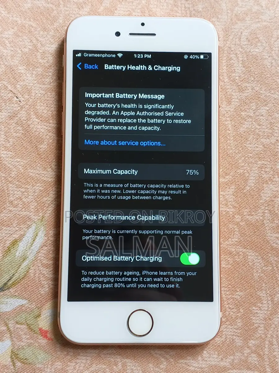 Apple iPhone 8 (Used)