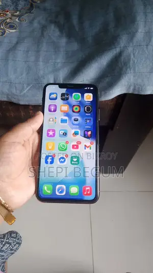 Apple iPhone 11 Pro Max (Used)