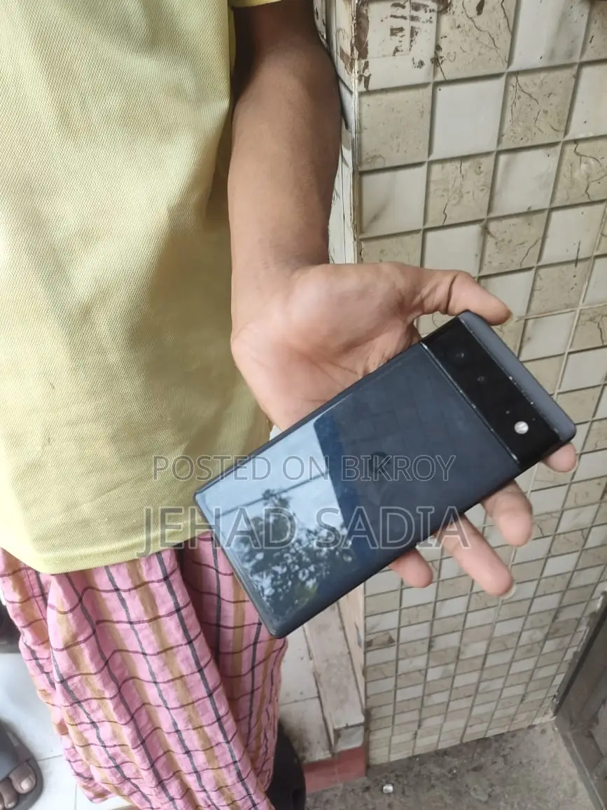 Google Pixel 6 (Used)