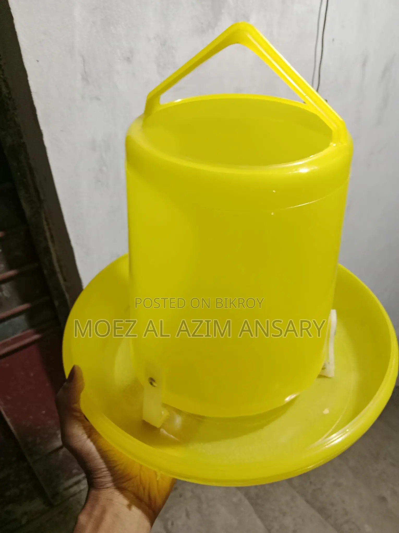 লেয়ার মুরগির খাবার পাত্র