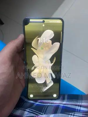 Samsung Galaxy Z Flip 4 (Used)