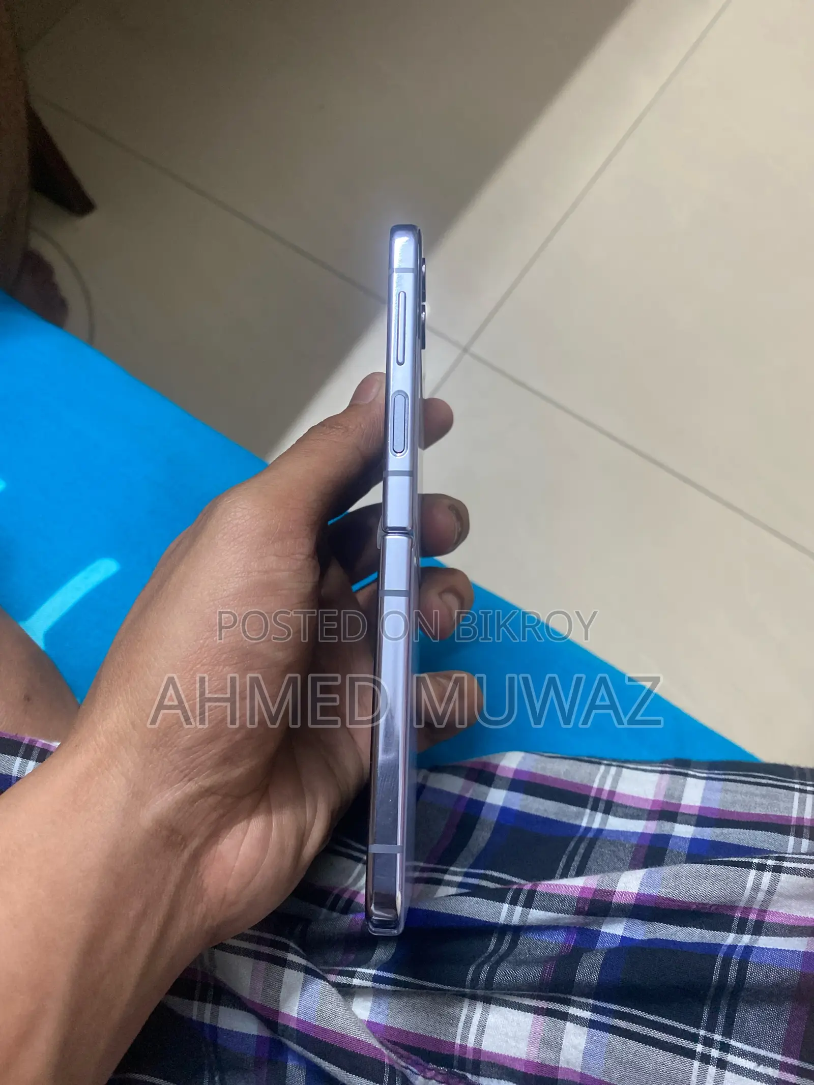 Samsung Galaxy Z Flip 4 (Used)