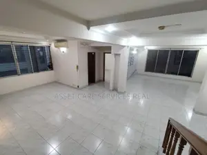 Duplex 4-Bedroom Apartment for Rent in Baridhara Diplomatic Zone
