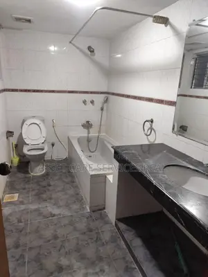 Duplex 4-Bedroom Apartment for Rent in Baridhara Diplomatic Zone