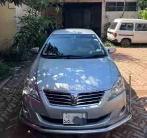 Toyota Premio push start 2013