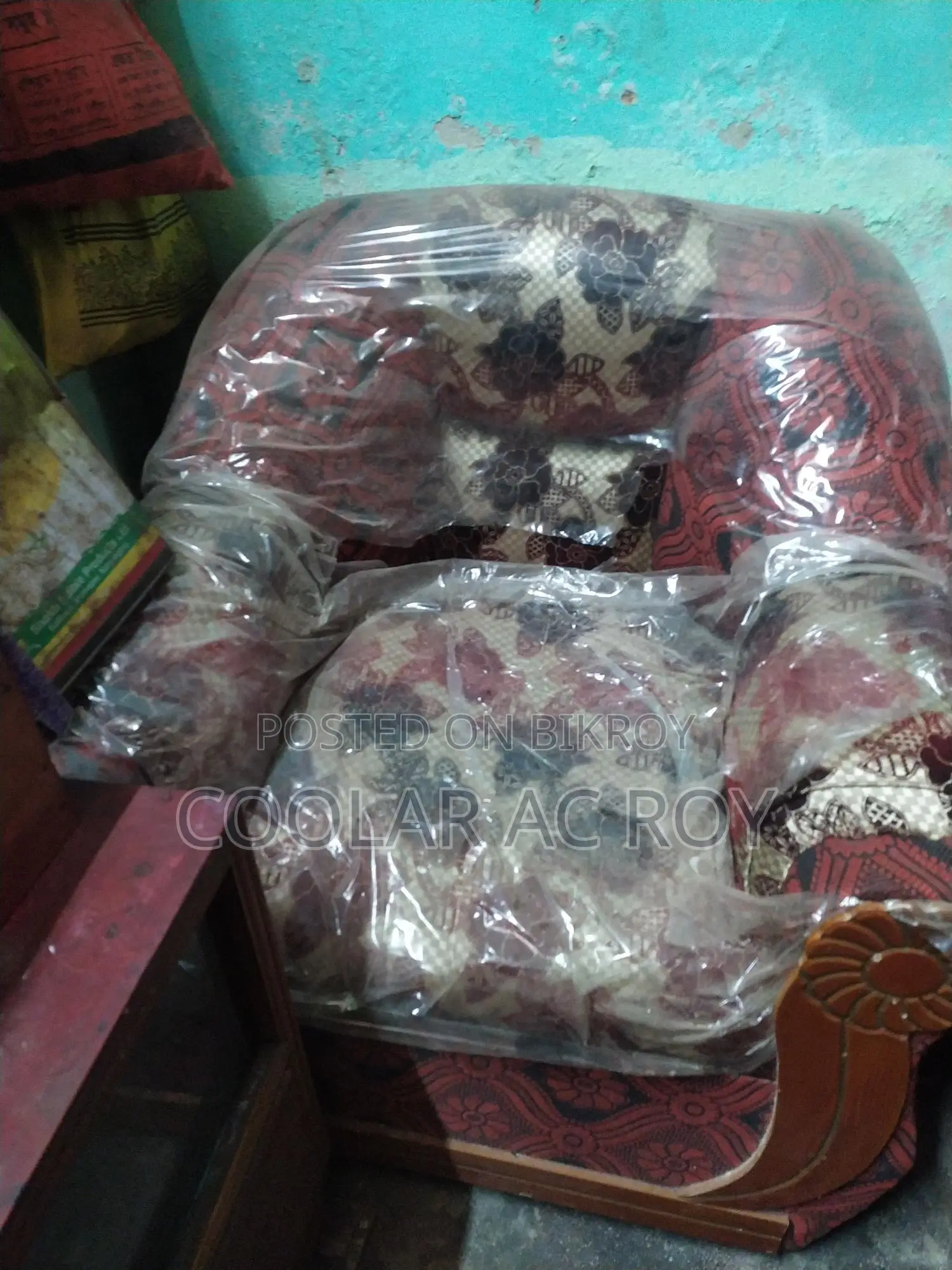 2 Sofas for sale