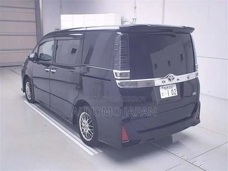 Toyota Voxy ZS KIRAMEKI 3 2021