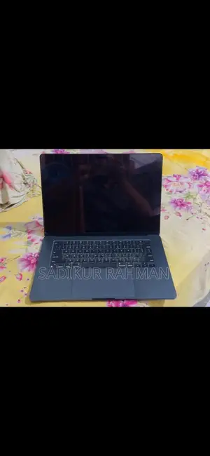 Macbook Air M2, 15 inch Base Variant