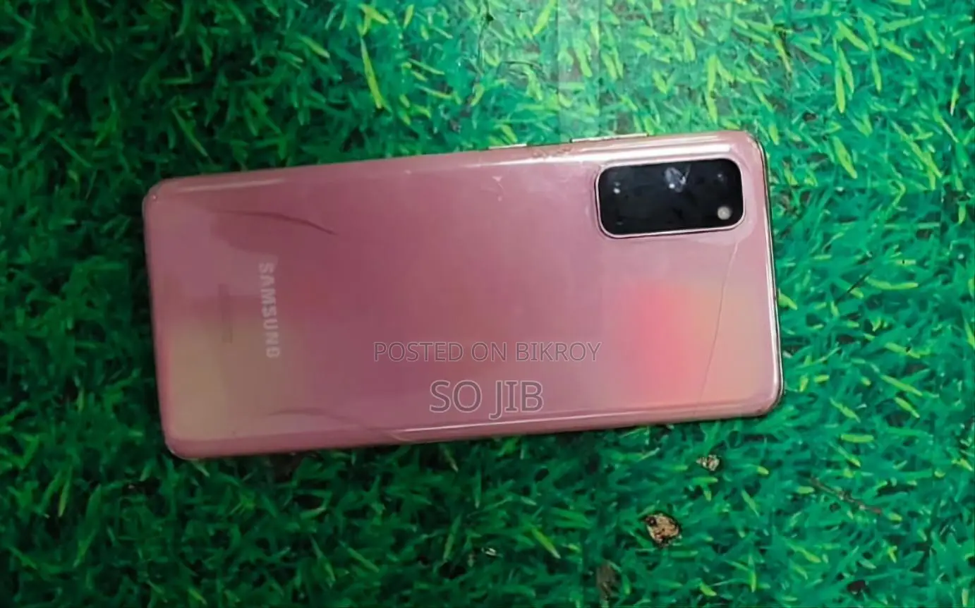 Samsung Galaxy S20 US VERSION (Used)
