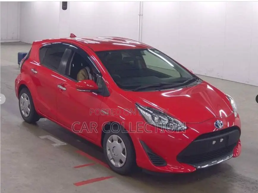 Toyota Sienta 2021