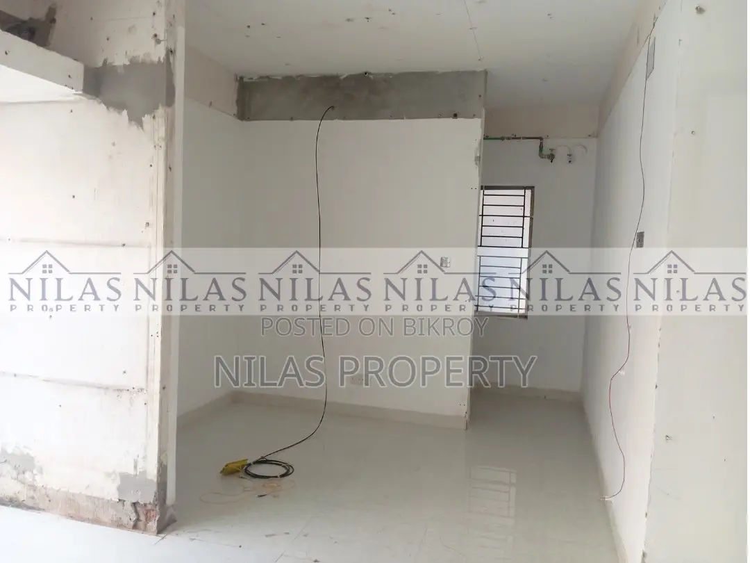 Prominent 2600 Sft Commercial Office Space for Rent in Uttara