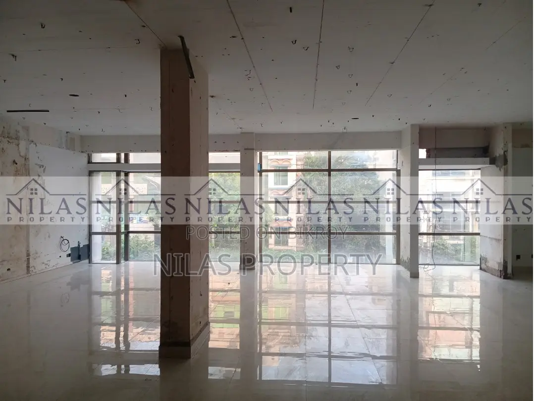 Prominent 2600 Sft Commercial Office Space for Rent in Uttara