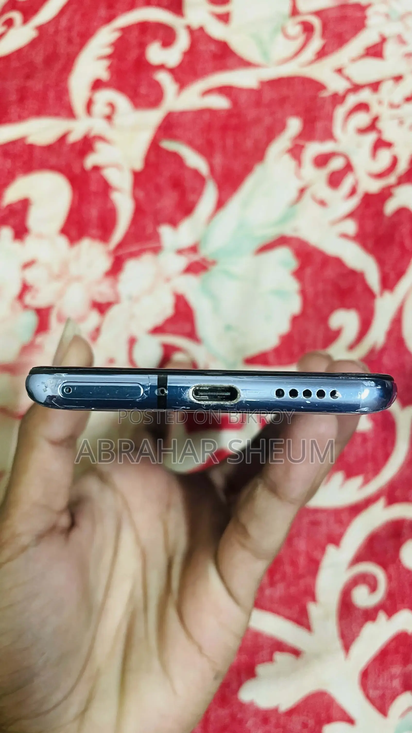 OnePlus 7T (Used)