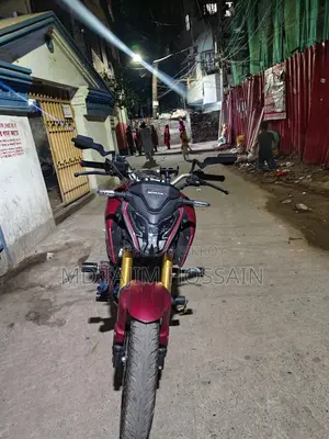 Honda Hornet 2.0 . 2025