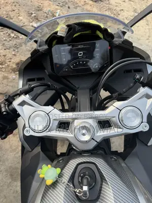 CFMoto 300SR - 2025