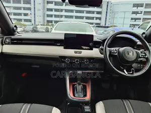 Honda Vezel E: HEV PLAY 2021