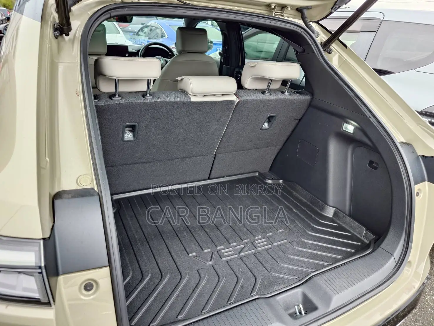 Honda Vezel E: HEV PLAY 2021
