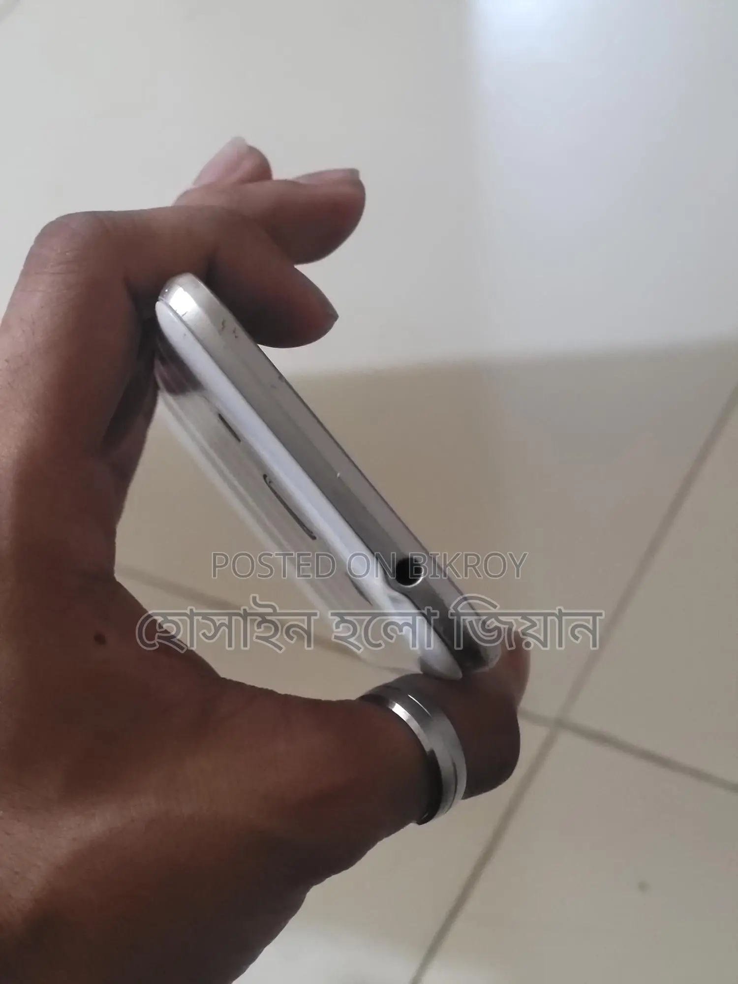 Samsung Galaxy Duos . (Used)