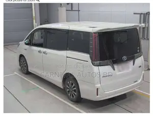 Toyota Esquire GI PREMIUM HYBRID 2020