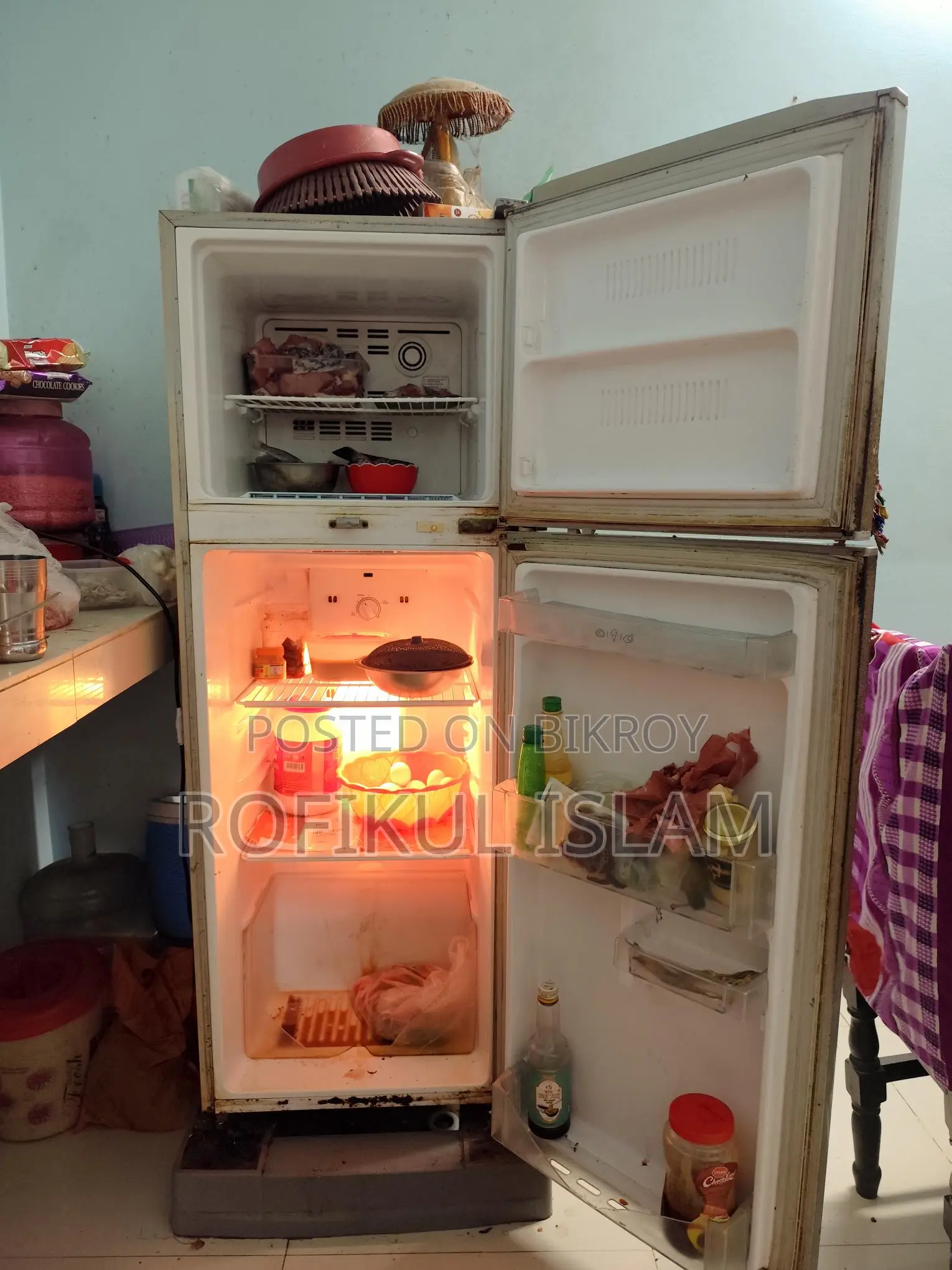 The LG GL-B274VML refrigerator
