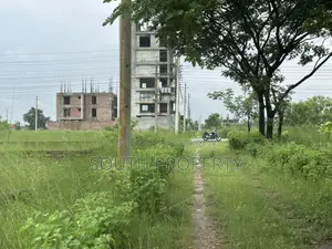 ব্লক-এল, (৩+৩)=৬ কাঠা, দক্ষিণমুখী, প্লট জরুরি বিক্রয়, বসুন্ধরা আর/এ