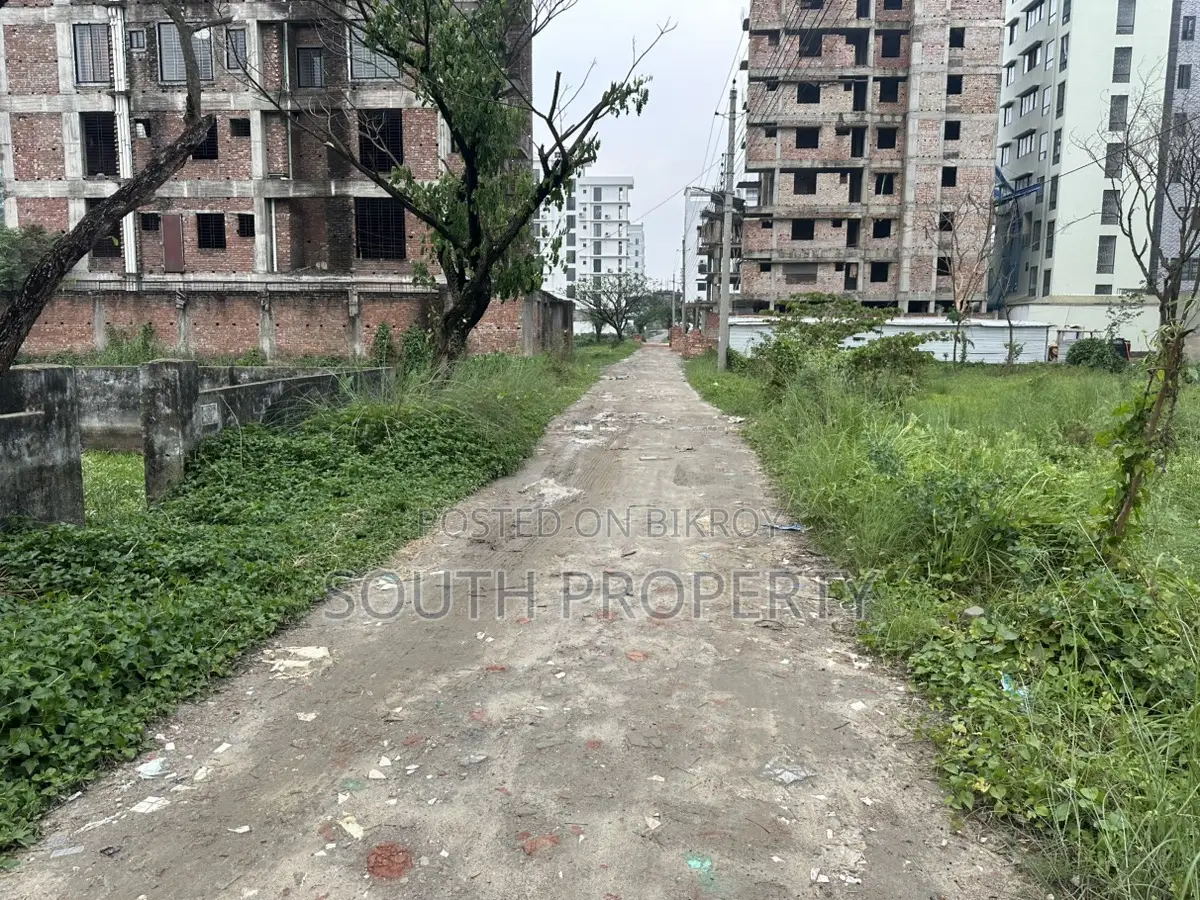 ব্লক-এল, (৩+৩)=৬ কাঠা, দক্ষিণমুখী, প্লট জরুরি বিক্রয়, বসুন্ধরা আর/এ