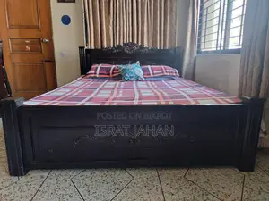 ম্যাট্রেসসহ ডবল খাট