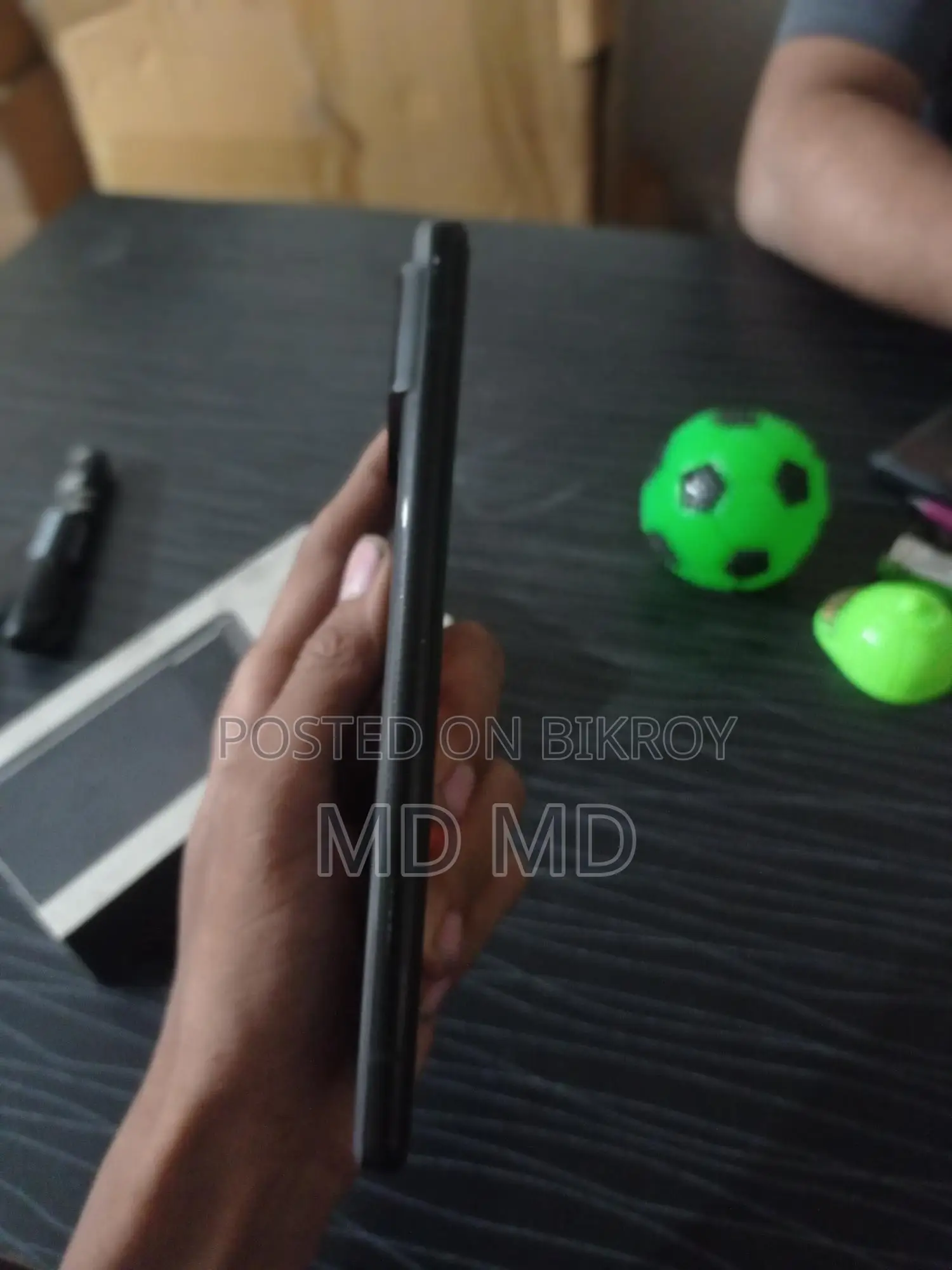 Google Pixel 6 . (Used)