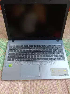 Laptop Asus VivoBook X540SA 4GB Intel Core I5 HDD 1T