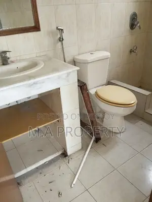 গুলশান নর্থ-এ ভাড়ার জন্য চমৎকার ৫ বেডরুমের ফ্ল্যাট