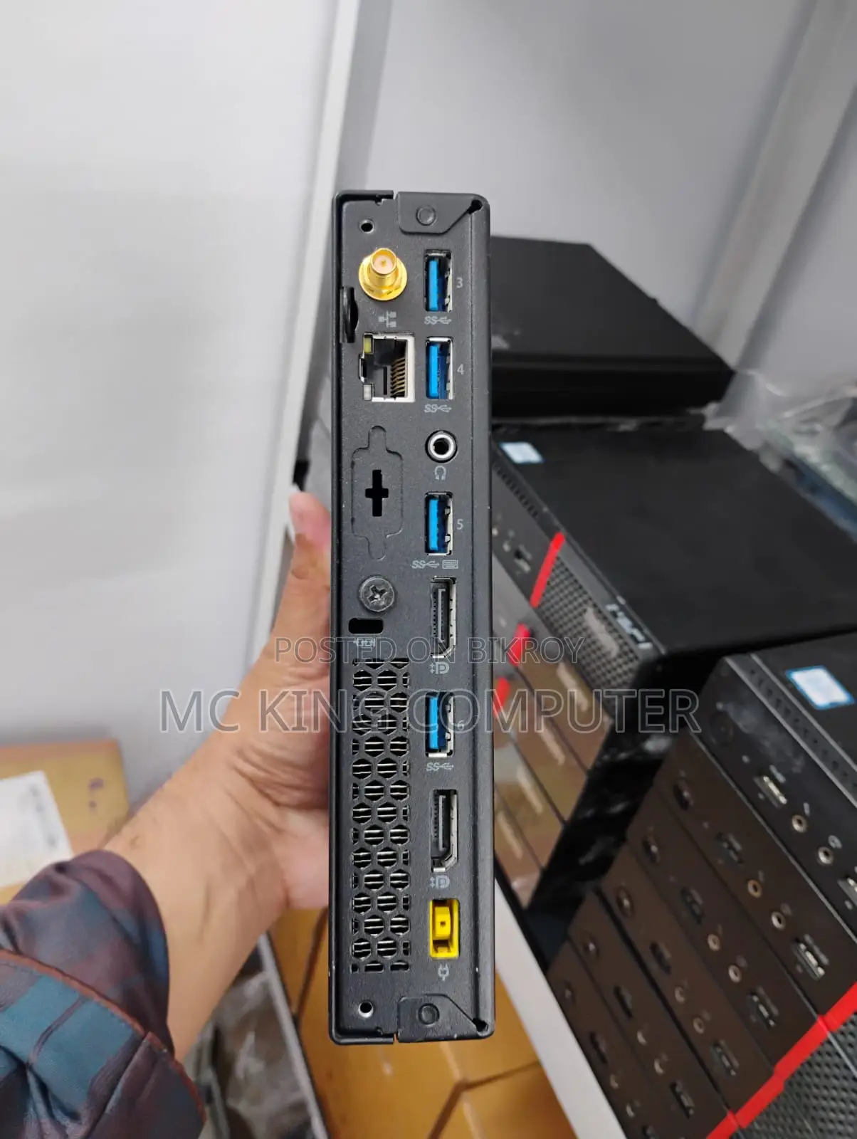 Desktop Computer Lenovo ThinkCentre M700 4GB Intel Core i3 SSD 128GB