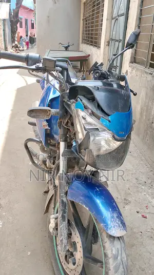 Bajaj Pulsar 150 - 2013
