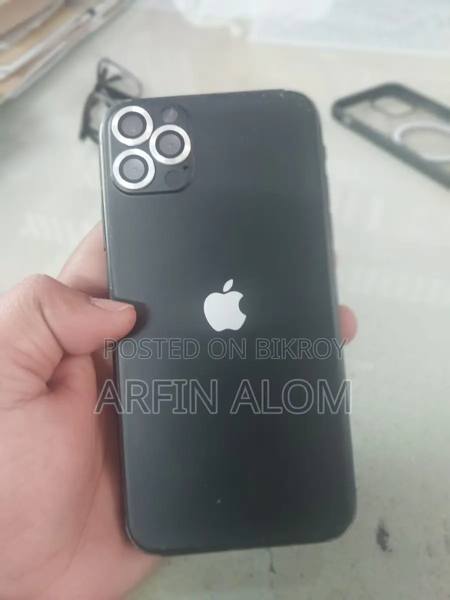 Apple iPhone XR (Used)