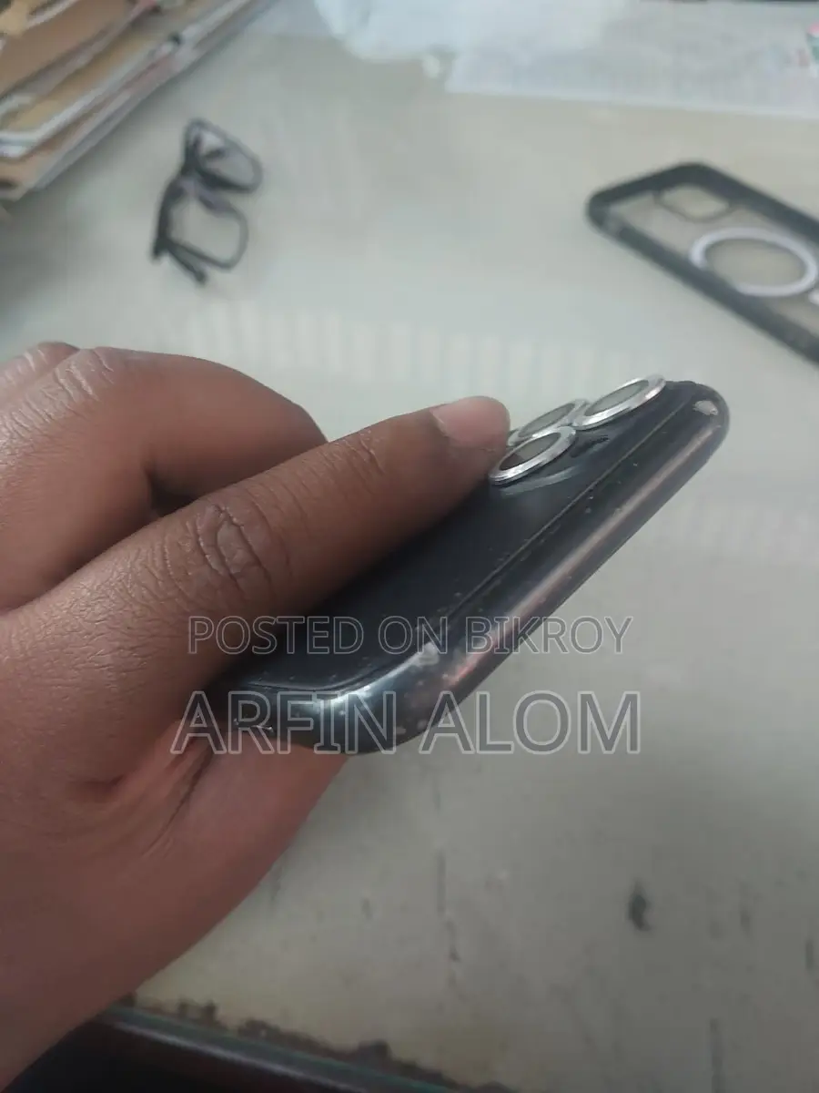 Apple iPhone XR (Used)