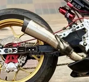 R9 Exhaust pipe