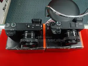 Sony A6400 & 16-50mm OSS lens