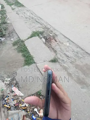 iQOO . (Used)
