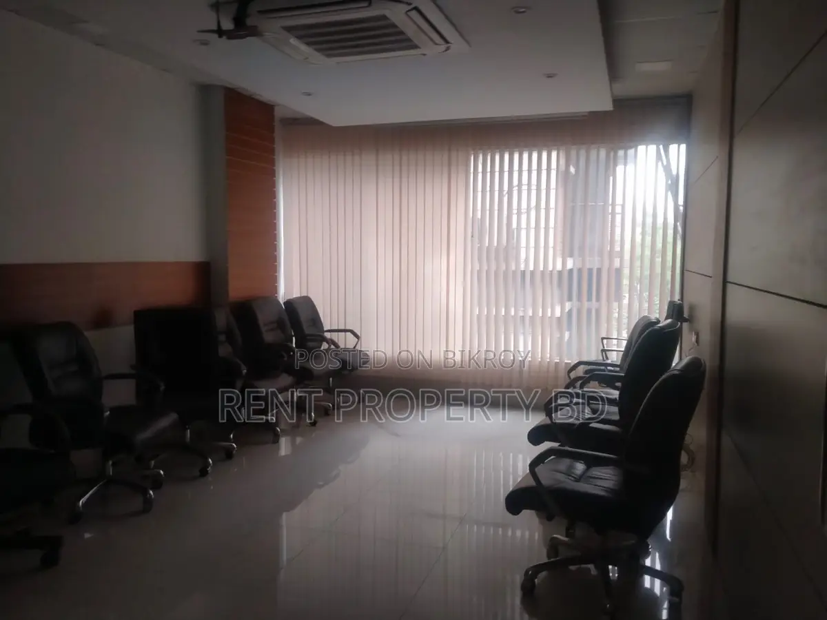 গুলশানে সুসজ্জিত ফুল ফার্নিশড অফিস স্পেস ভাড়া হবে