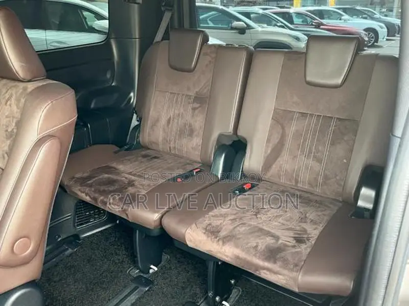 Toyota Esquire Hybrid GI 2021