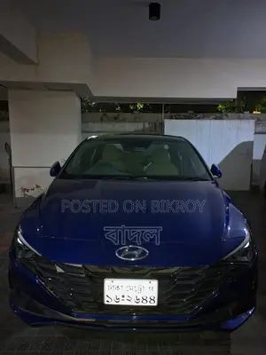 Hyundai Elantra 2024