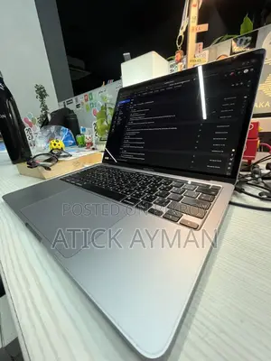 Macbook Pro13 Inch.