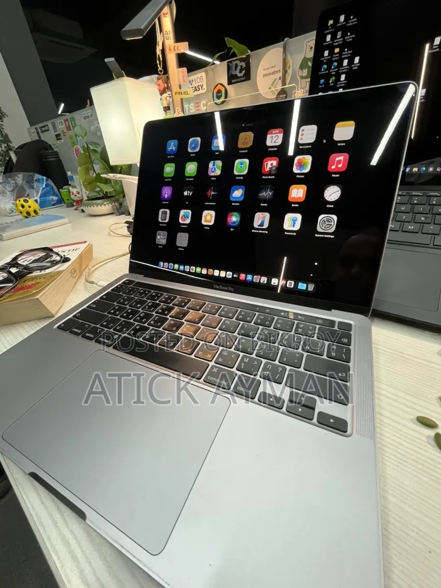 Macbook Pro13 Inch.