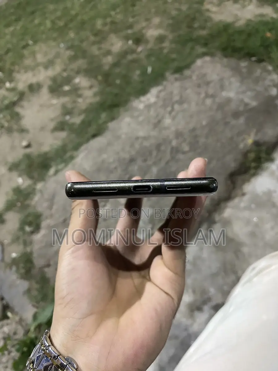 Google Pixel 6 8/128 (Used)