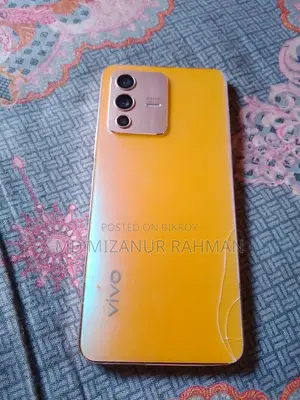 Vivo V23 (Used)