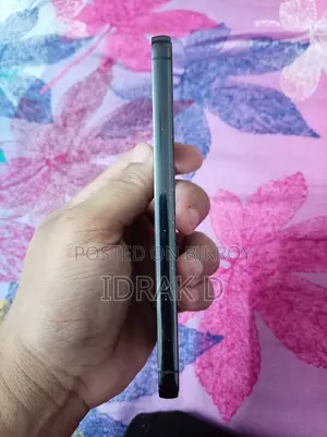 Samsung Galaxy S23 . (Used)