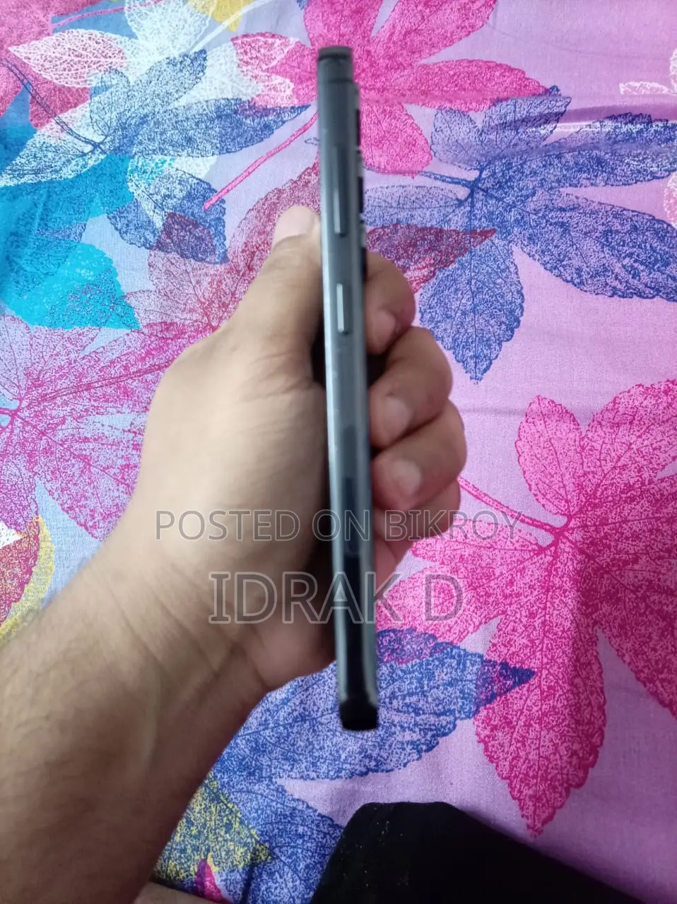 Samsung Galaxy S23 . (Used)
