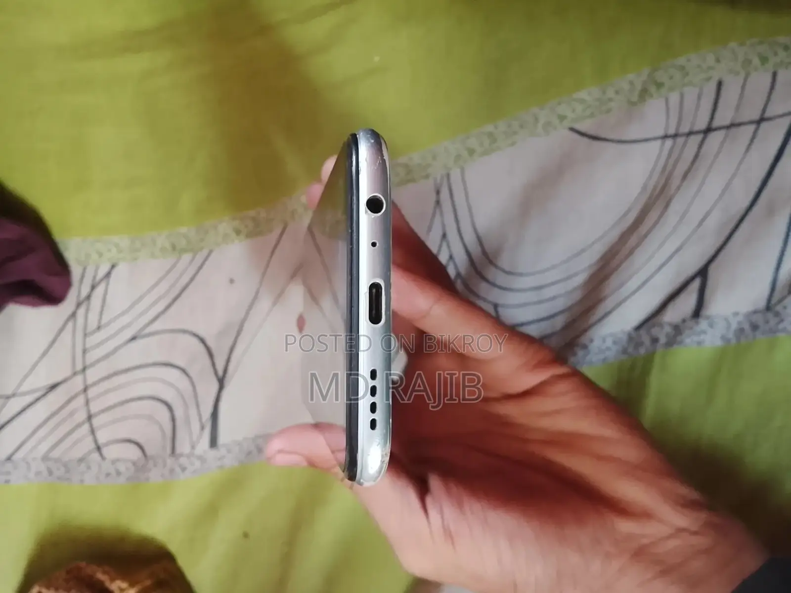 Realme XT (Used)
