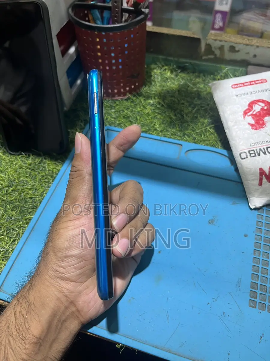Samsung Galaxy A50 (Used)
