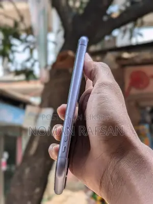 Apple iPhone 11 (Used)