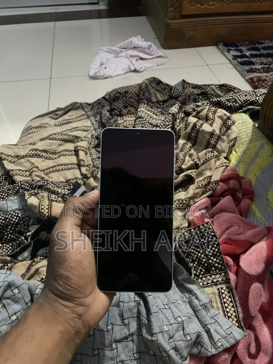 Samsung Galaxy A06 (Used)